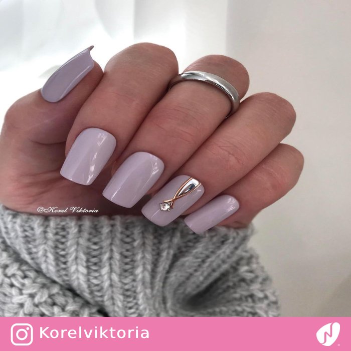 Light Purple Chrome Nail Art